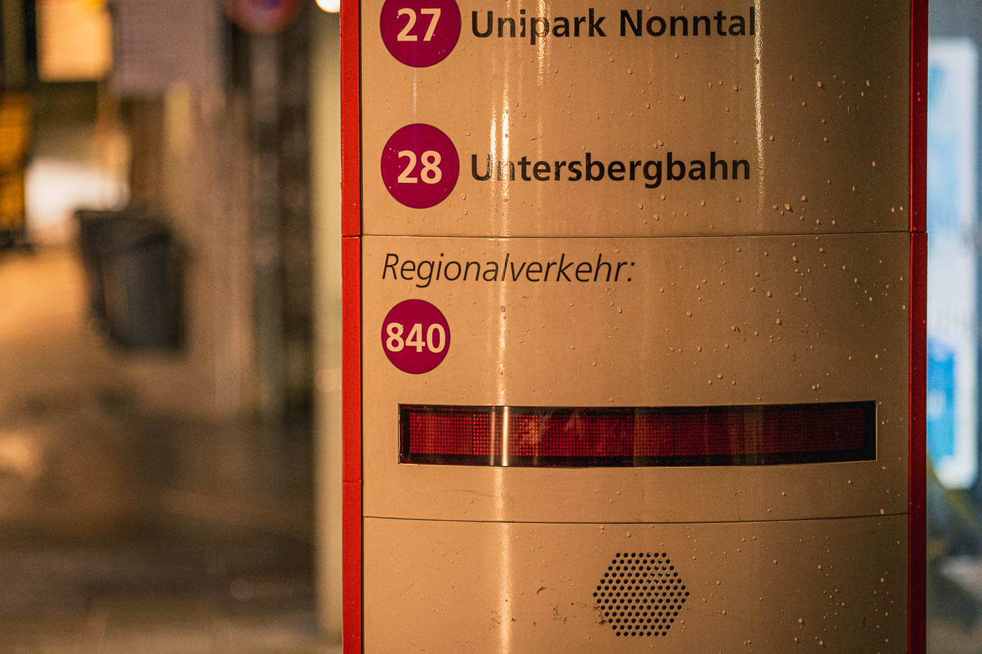 bus stop for bus number 840 to berchtesgaden from salzburg